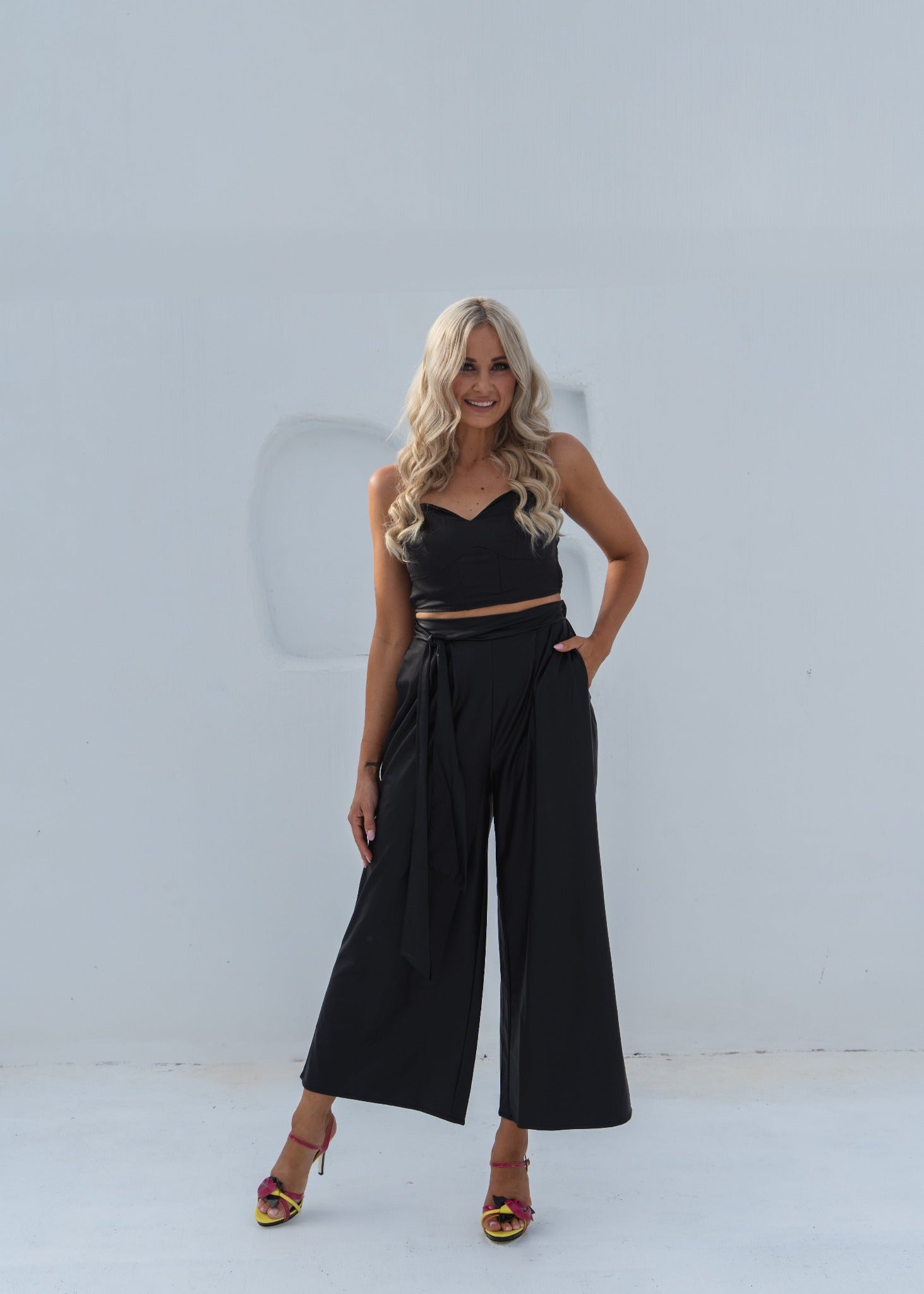 Dylan High Waisted Wide Leg Pant In Black